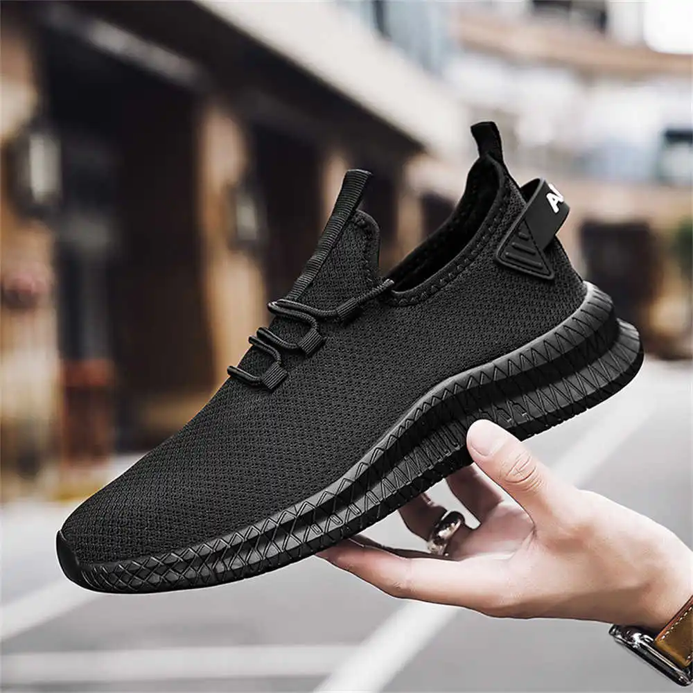 Demi-season Mesh Tenni Man Run - đánh giá và giá Men'S Best Sneakers For Formal Wear