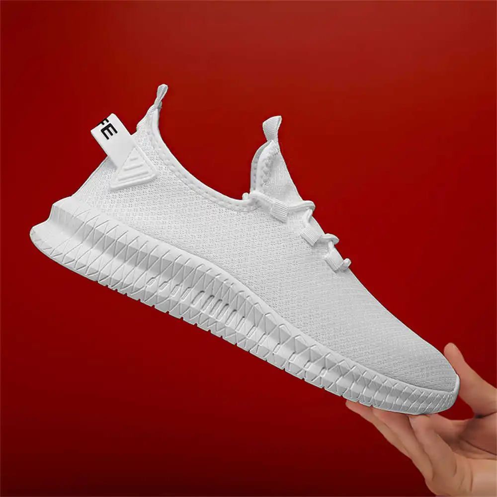 Demi-season Mesh Tenni Man Run - đánh giá và giá Men'S Best Sneakers For Formal Wear